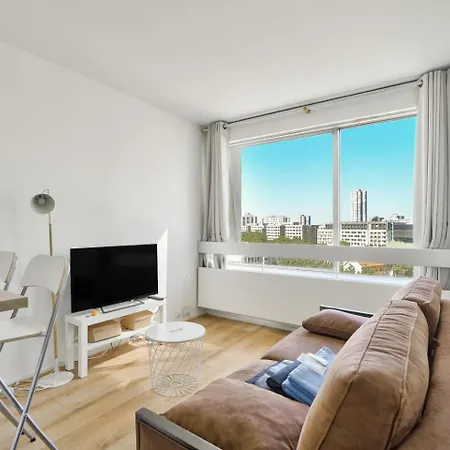 Superbe A La Defense Proche Paris Appartement *